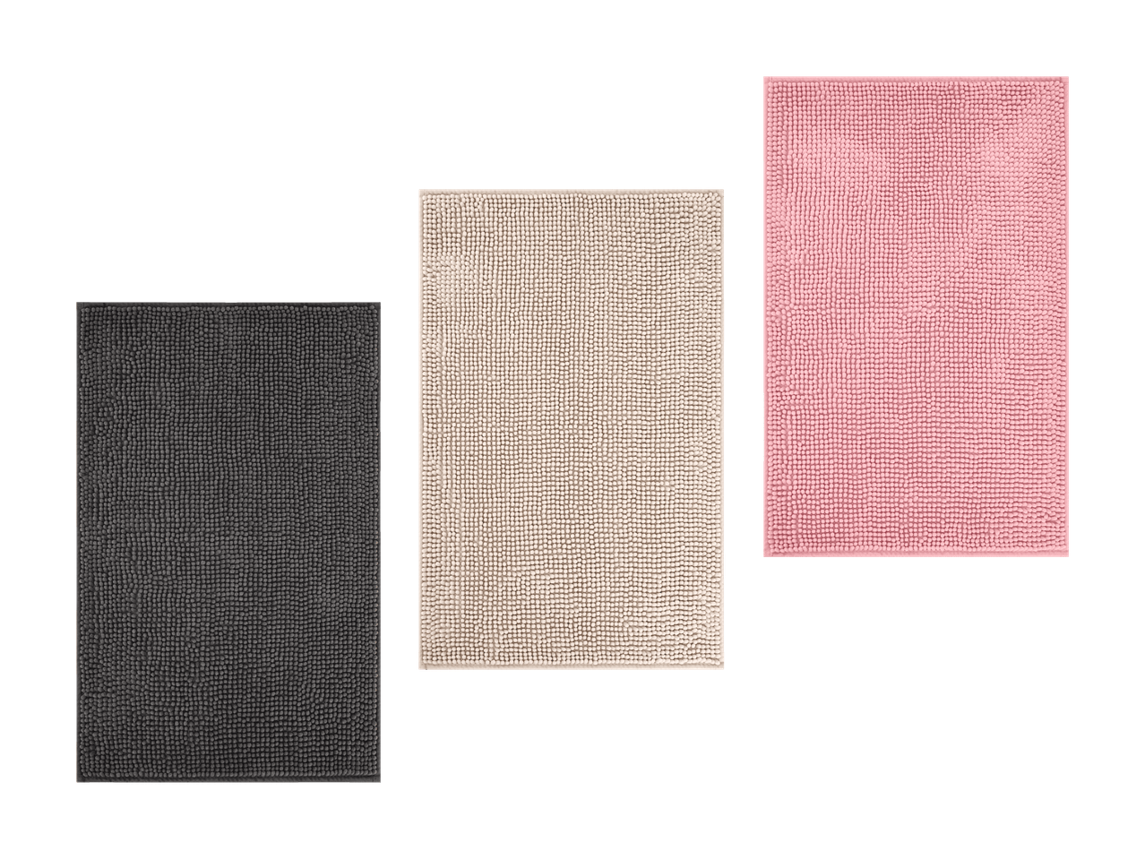 Trois tapis de bain rectangulaires en chenille, un gris foncé, un beige et un rose.