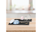 Dois tapetes de secagem pretos Silvercrest® com loiça numa mesa de madeira.
