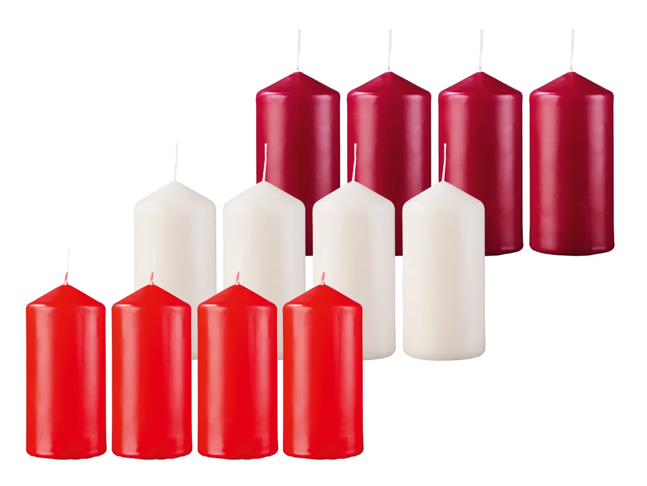 Rote und weiße Stumpenkerzen in verschiedenen Größen