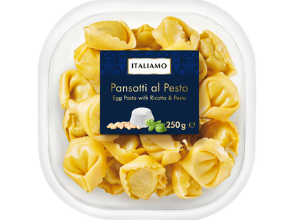 Švieži makaronai su rikotos ir pesto įdaru