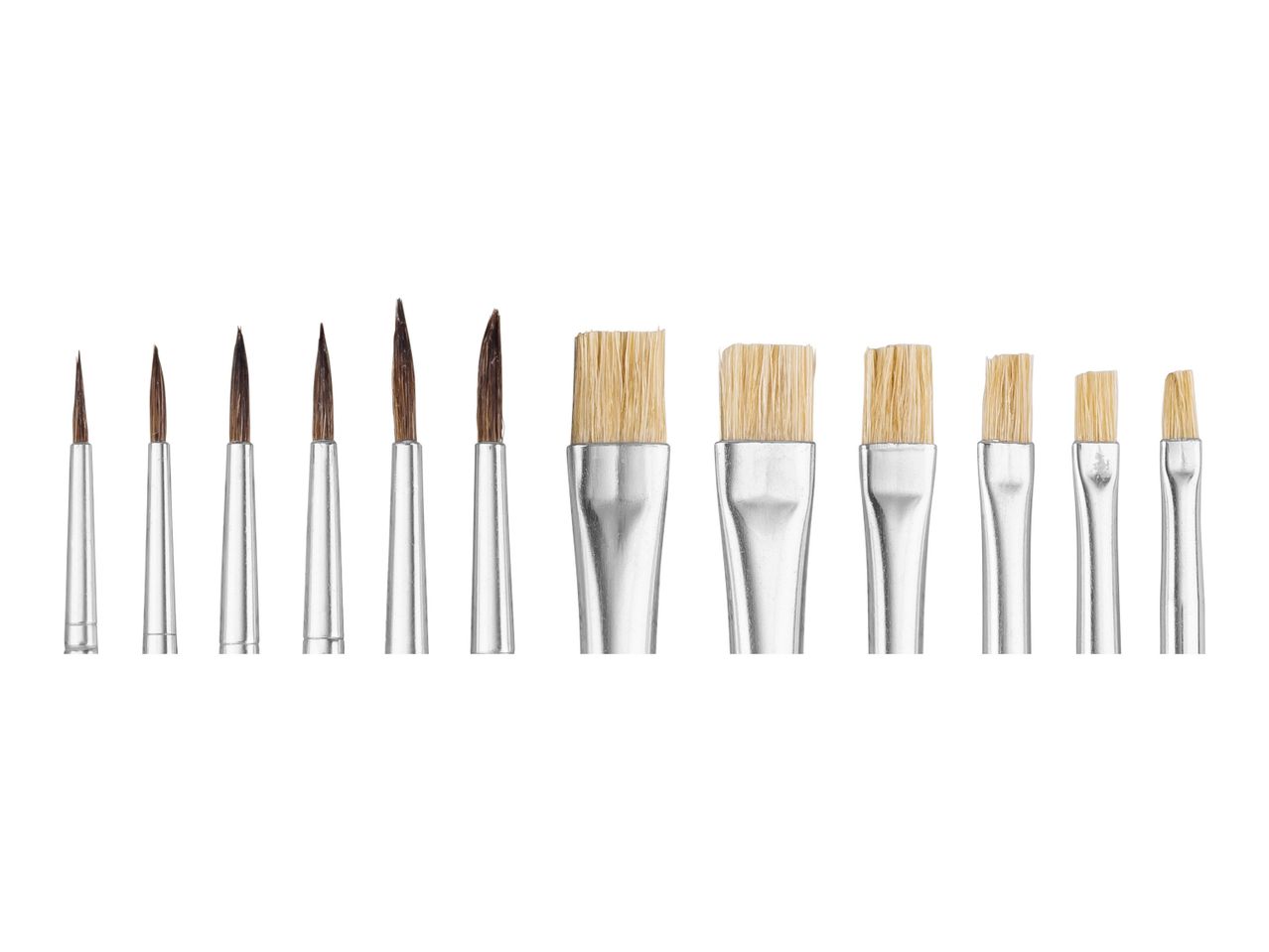 Set of paint brushes: thin and flat bristles.