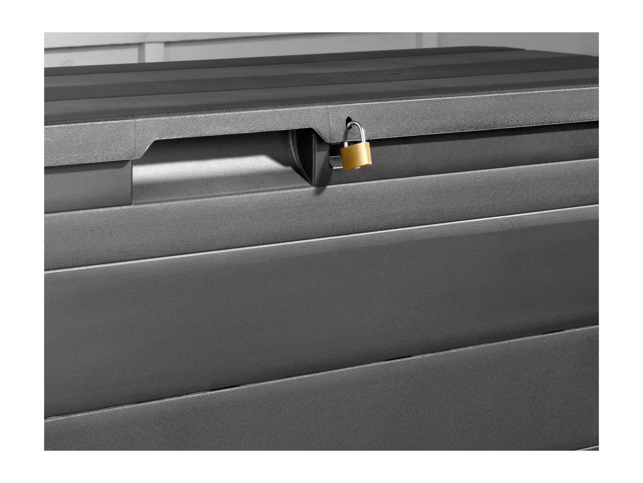 Go to full screen view: Livarno Home Garden Storage Box - Image 3