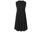 Robe longue noire sans manches avec une jupe à volants.