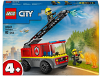 Toy fire engine with 82 pieces, suitable for children aged 4 and up.