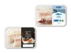 Havblå og Thorfisk frosne fiskefileter i plastbakker.