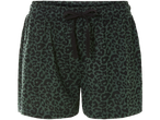 Zaļi leoparda raksta šorti.