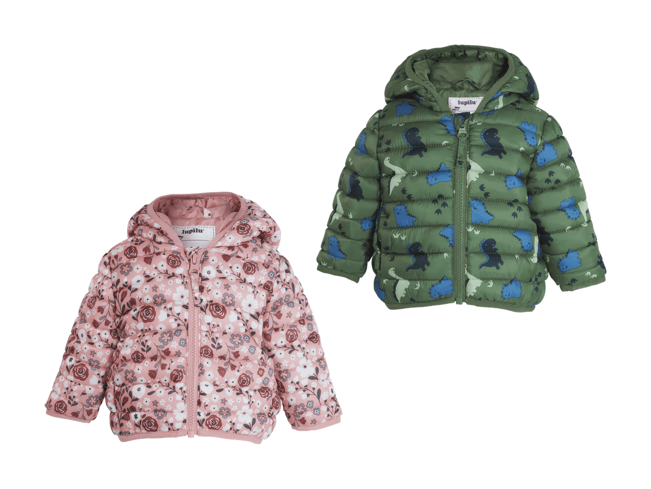 Zwei leichte Baby-Steppjacken mit Kapuze, eine in Rosa mit Blumenmuster und eine in Grün mit Dinosauriern.