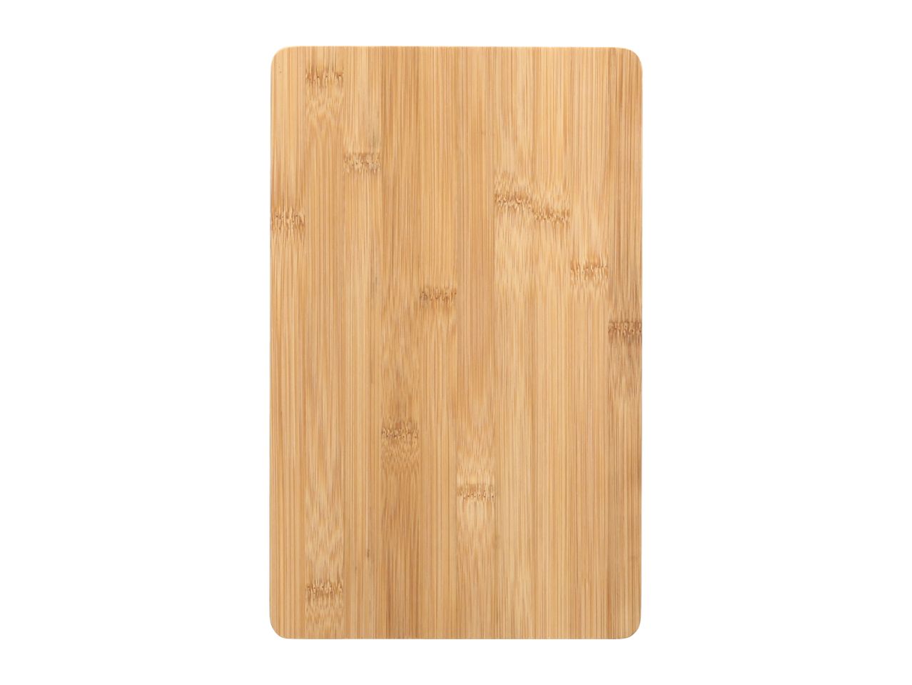 Rectangular bamboo cutting board with rounded corners