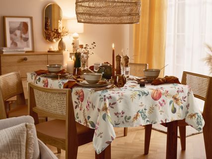 Livarno Home Покривка или тишлайфери