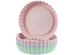 Três formas de silicone para assar em cores pastel, empilhadas.