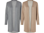 Två långa stickade koftor i grått och beige.