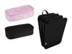 Zwei Stiftetuis und eine faltbare schwarze Tasche mit mehreren Fächern.