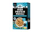 Škatla Crownfield High Protein Muesli s hrustljavo granolo, čokolado in bučnimi semeni.