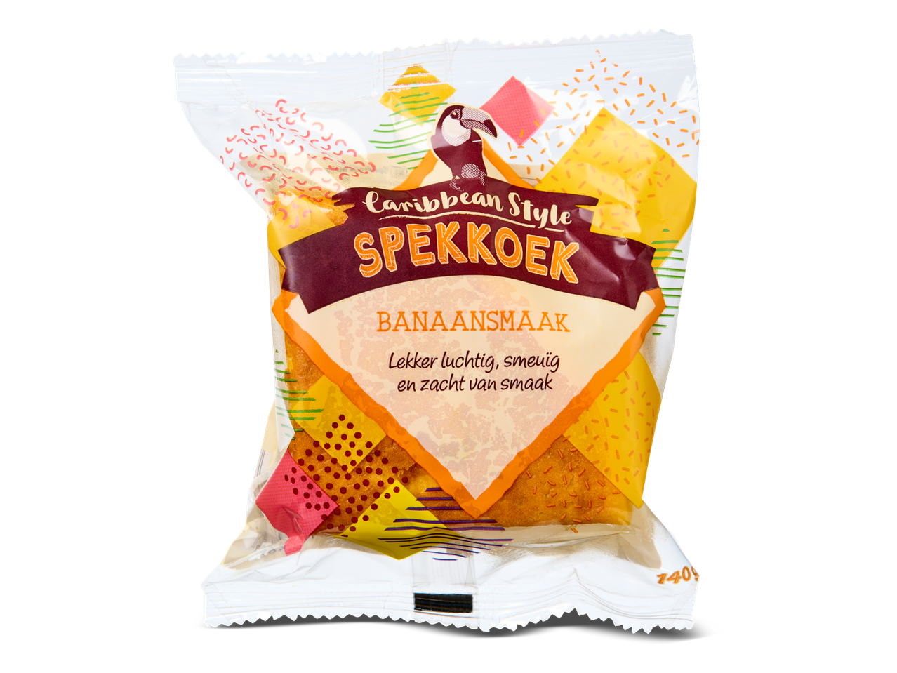 Een verpakking spekkoek in Caribische stijl met banaansmaak, versierd met een toekan en tropische patronen.