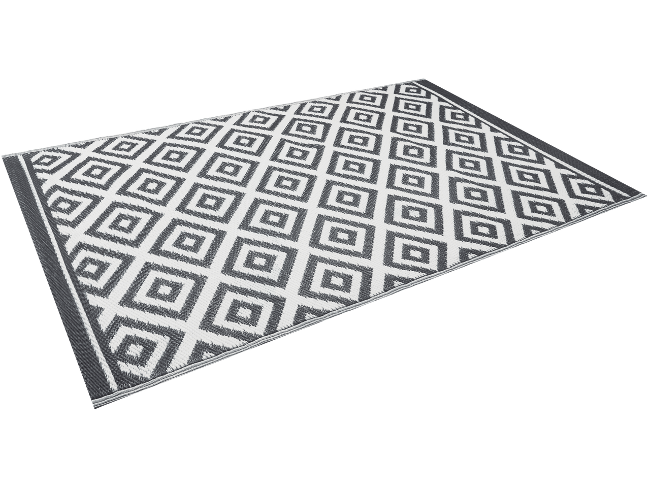 Tapete de exterior com padrão geométrico de losangos em cinzento e branco.