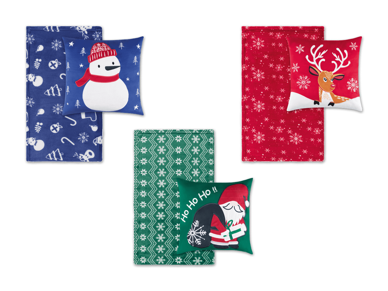 Weihnachtliche Kissen und Decken mit Schneemann, Rentier und Weihnachtsmann.