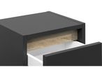 Cassetto di un Mobiletto da bagno grigio scuro con interno in legno chiaro.