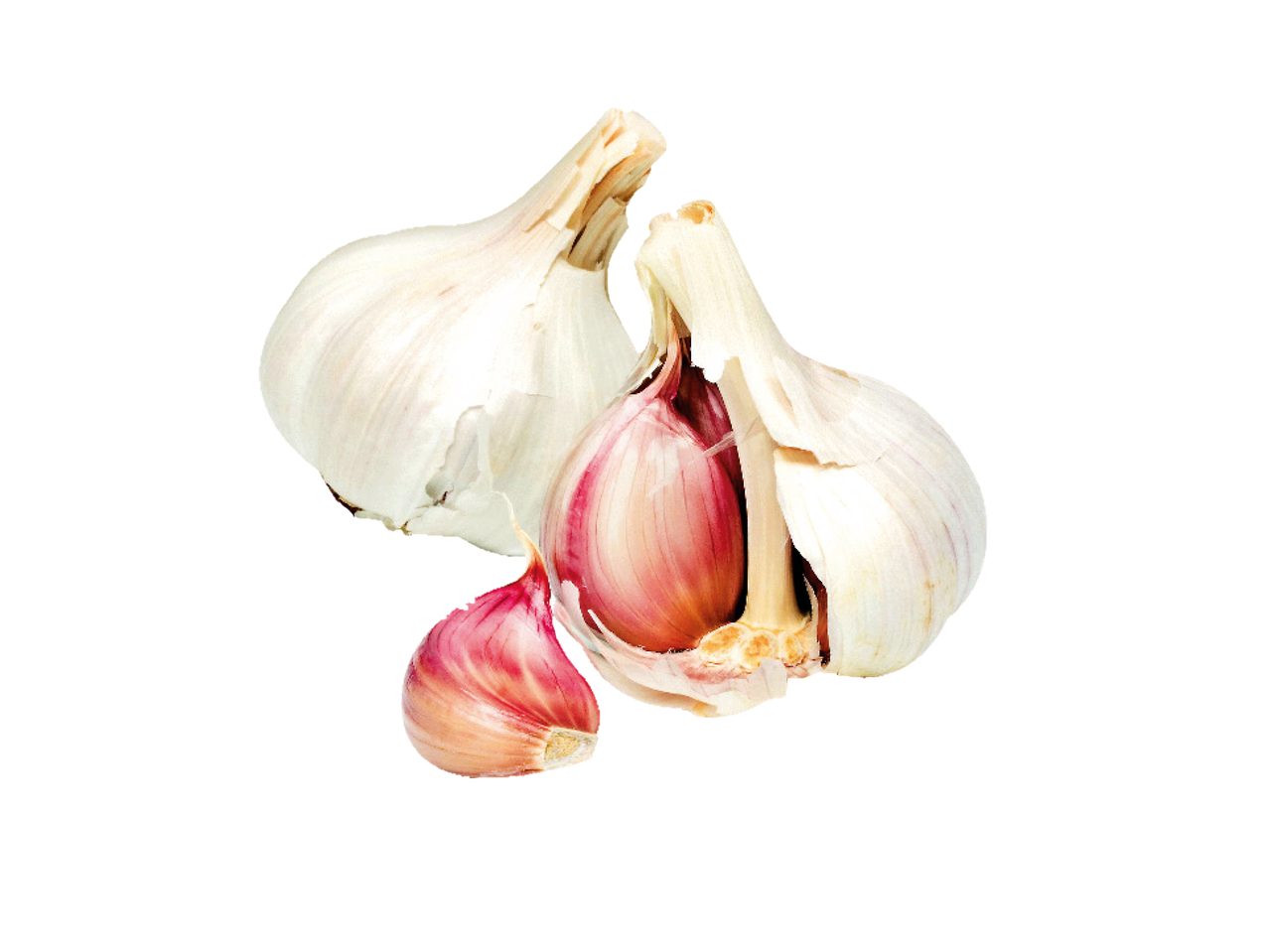 White and red garlic cloves.