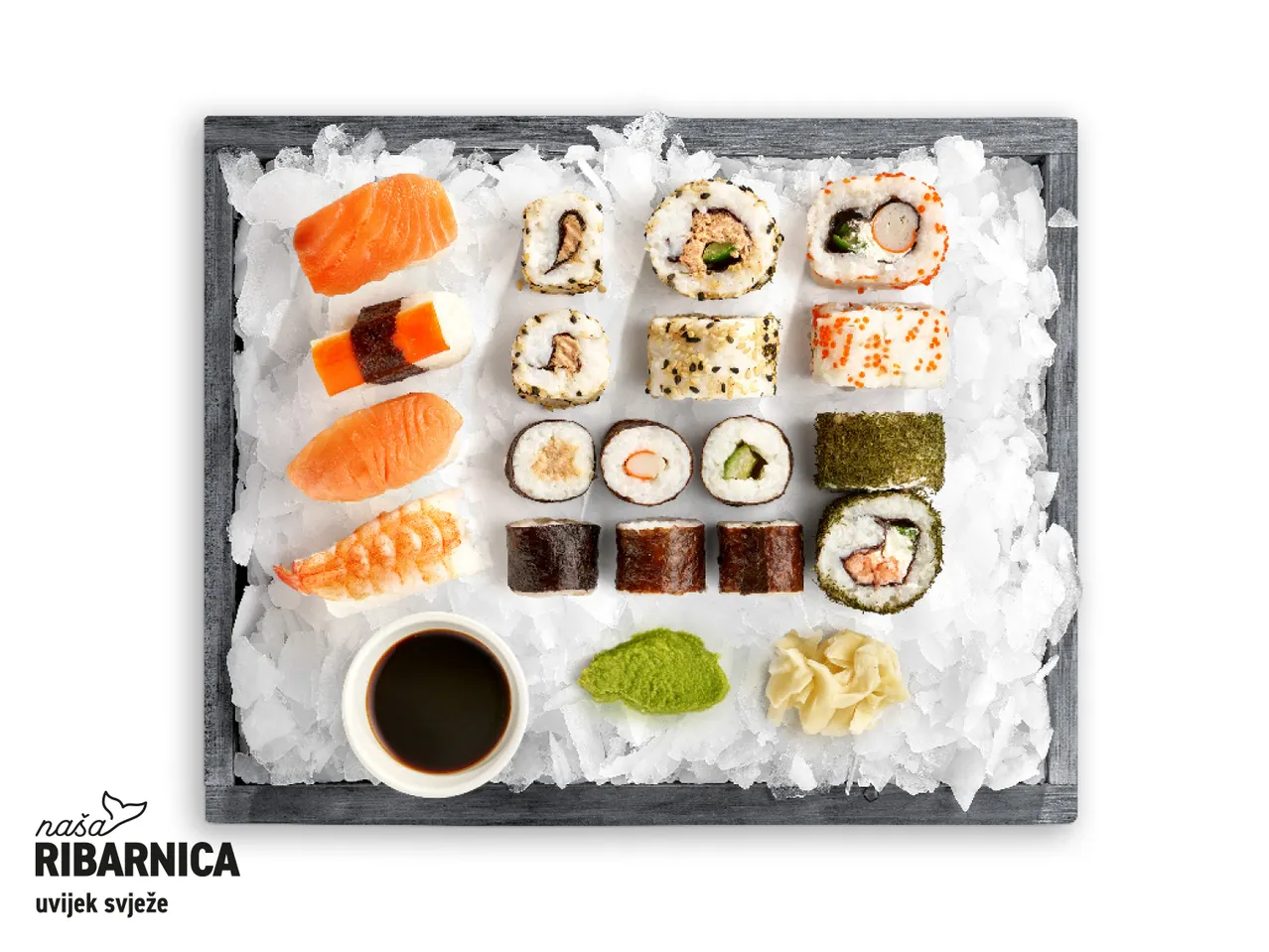 Raznovrsna kolekcija sushija i sashimija na ledu, poslužena s umakom od soje i wasabijem, od naše Ribarnice.