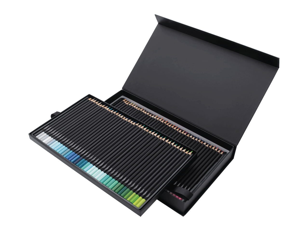 Atidaryta juoda dėžutė su spalvotais pieštukais, išdėstytais eilėmis.