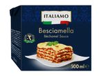 Italian Béchamel Sauce carton with a lasagna dish, 500 ml.