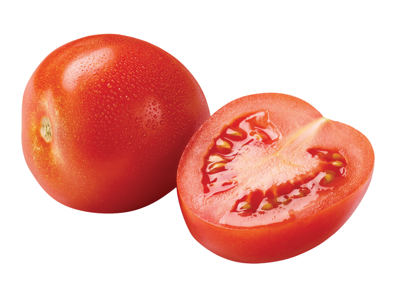 Svež paradajz, ceo i prepolovljen, sa kapljicama vode na crnoj pozadini.