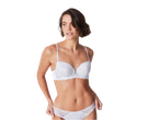 Model purtând un set de lenjerie intimă albă din dantelă.