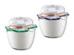 To glasbøtter med yoghurt, en med fåremælk og en med bøffelmælk, begge med 530g indhold.