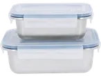 Δύο ορθογώνια γυάλινα δοχεία αποθήκευσης τροφίμων με διαφανή καπάκια και μπλε στεγανοποιήσεις.