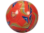 Rode voetbal met Arsenal-logo, gouden en blauwe patronen.