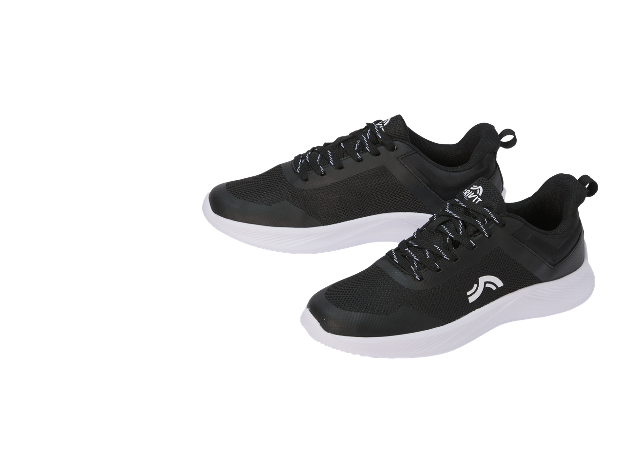 Mustad Crivit tossud valgete taldade ja valgete paeltega, asetatud mustale taustale.