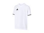 Hvid t-shirt med korte ærmer og sort kant på ærmerne.
