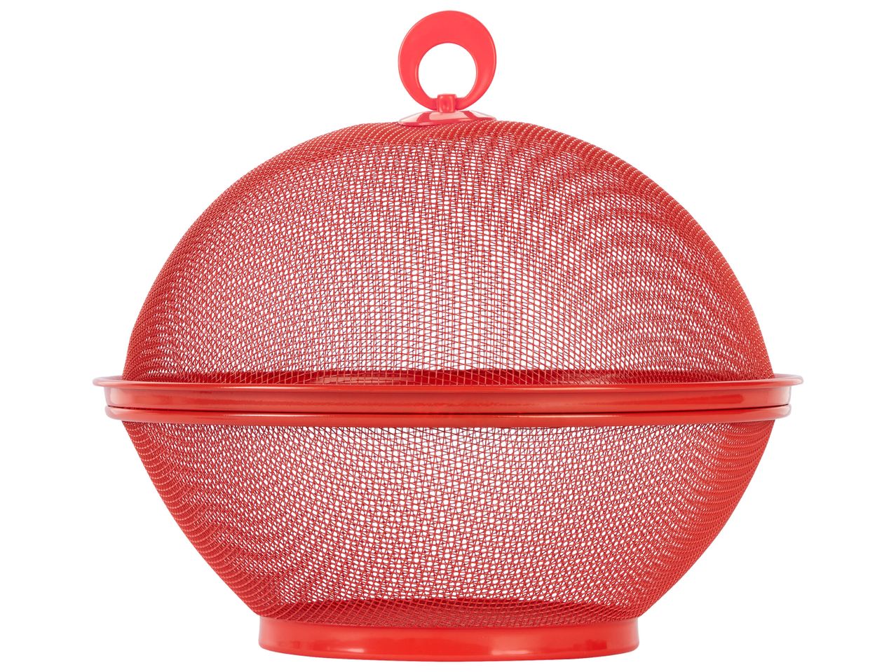 Un panier à fruits rouge en métal ajouré avec couvercle.