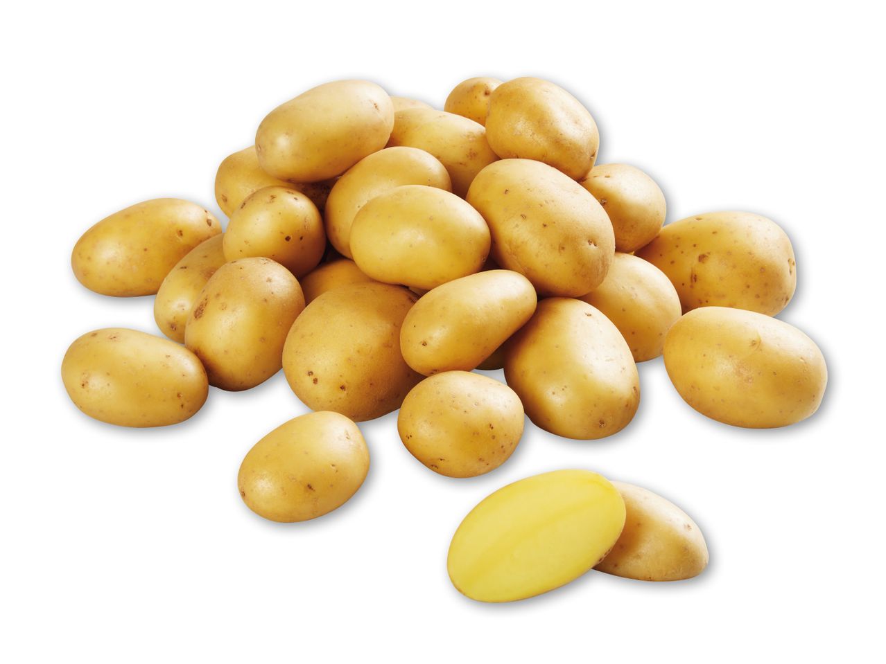 En bunke friske, gule kartofler, hvoraf én er skåret over for at vise det lyse indre.