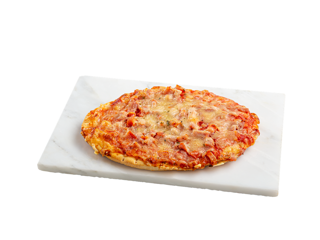 Pizza de fiambre e queijo numa tábua de mármore branca