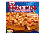Dr. Oetker Big Americans pizza's met BBQ kip: knapperig buitenkant, zacht binnenkant.