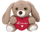 Pliušinis žaislas, rudas šuo su raudona širdimi, ant kurios parašyta „Love“.