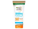 Crème solaire Garnier Ambre Solaire Sensitive Expert+ SPF 50.