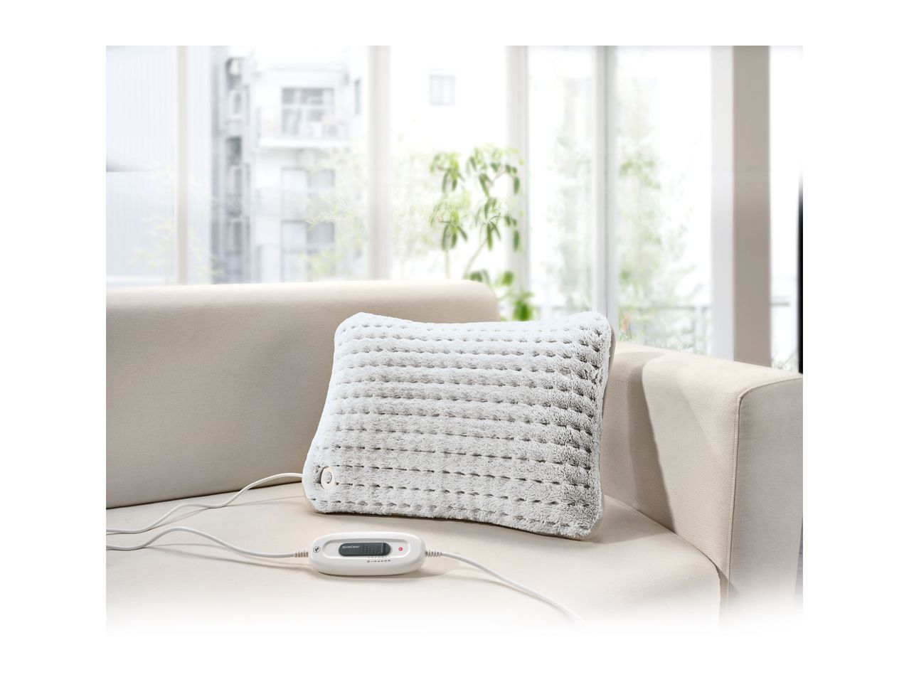 Go to full screen view: Silvercrest Heated Electric Cushion - Image 4