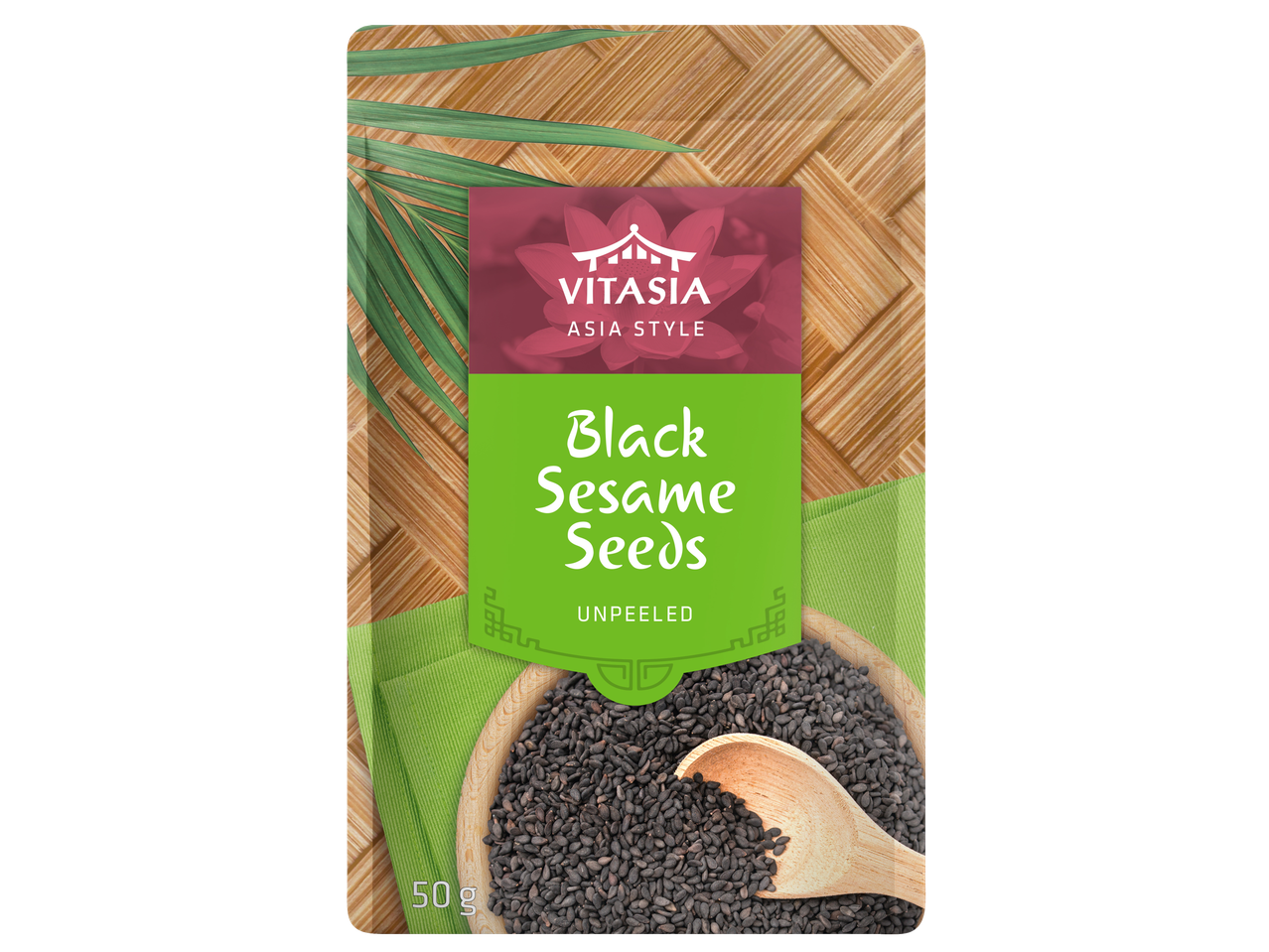 Vitasia juodosios sezamo sėklos, neluptos, dubenyje su mediniu šaukštu.