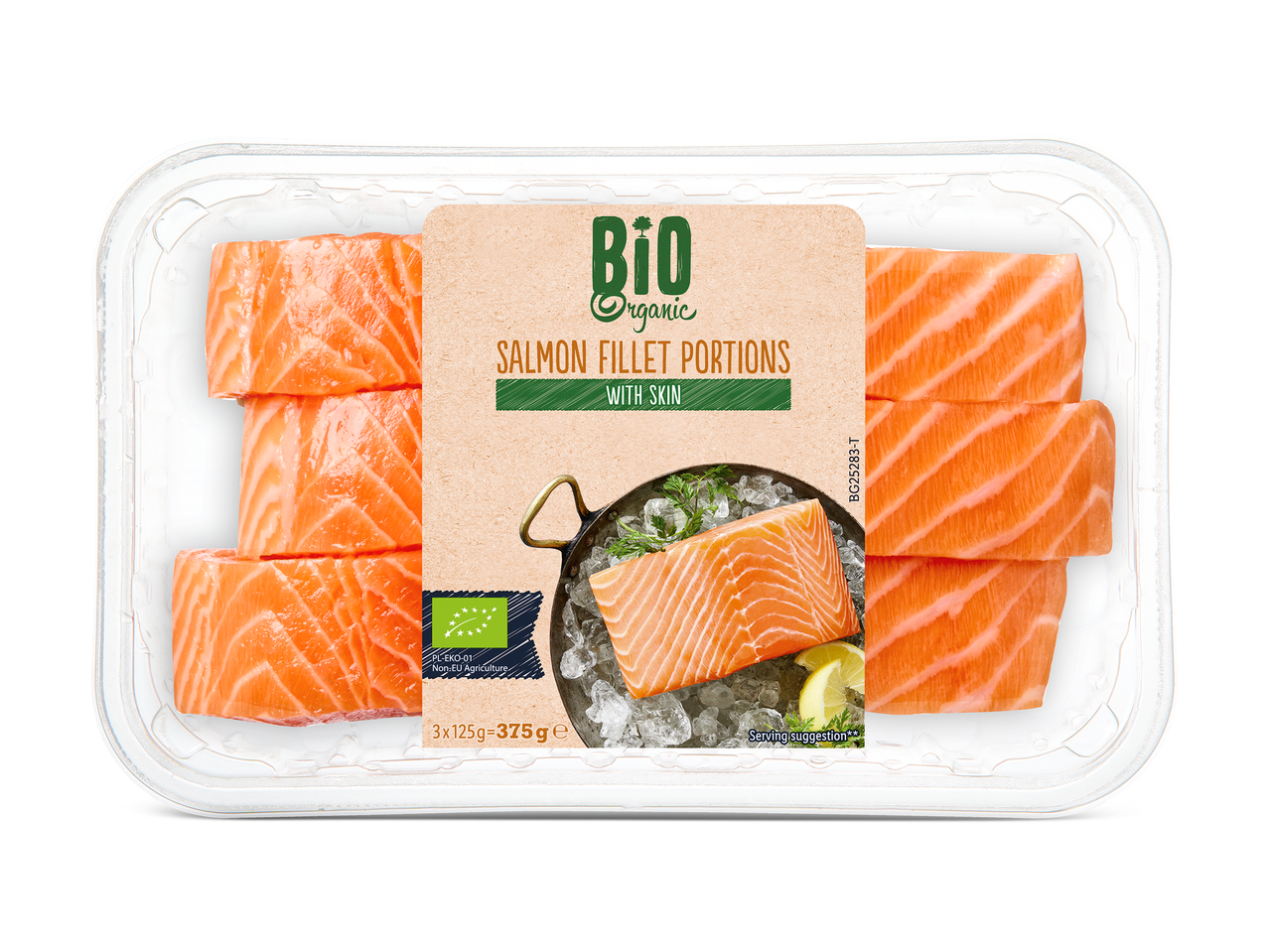 Verpakking met biologische zalmfiletporties met huid, 3x125g=375g.