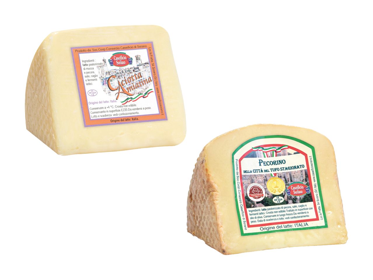 Zwei Pecorino-Käsesorten, einmal 'Aciortta Amiatina' und einmal 'Pecorino della Città del Tufo Stagionato', hergestellt von Caseificio Sorano.