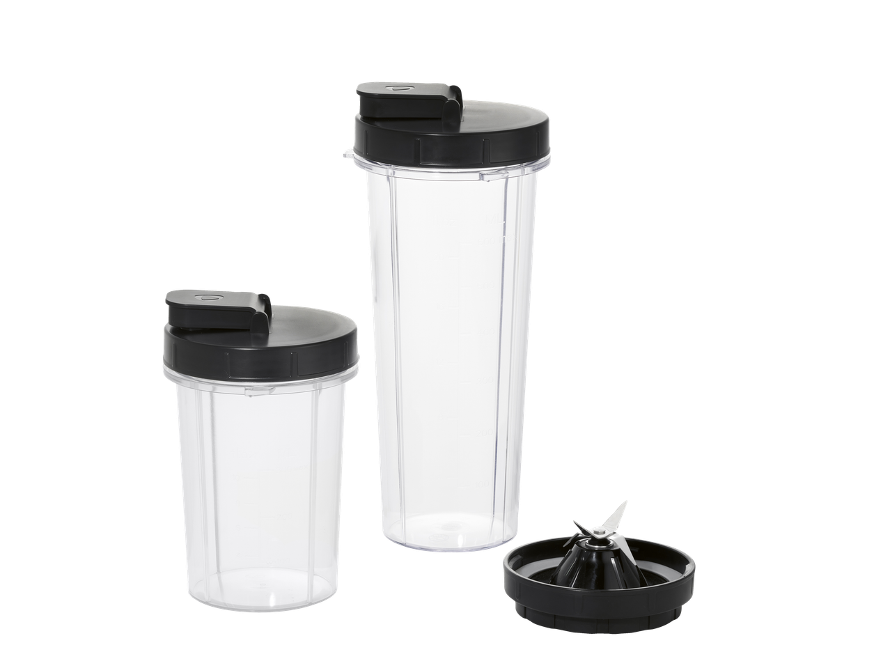 SILVERCREST smuutiblender kahe tassi ja terade alusega.