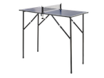 Mesa de pingue-pongue dobrável com rede.