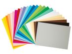 Kolorowy wybór papierów w różnych odcieniach.