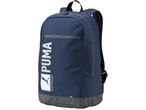 Тъмносиня раница Puma с голямо бяло лого отстрани.