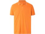 Polo arancione a maniche corte con colletto bianco.