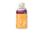 En flaske Mogu Mogu passionsfrugt drik med nata de coco.