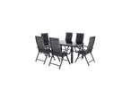 Conjunto de jantar exterior com mesa preta e oito cadeiras dobráveis.