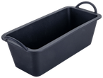 Moule à pain rectangulaire en silicone noir avec poignées.